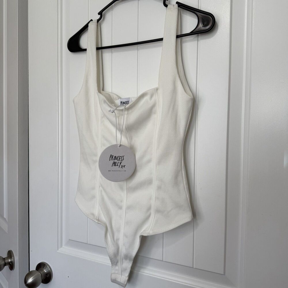 NEW Princess Polly Tank Top Kariella Bodysuit White Women’s 4 Square Neck Ribbed
